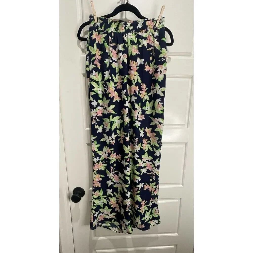 Umgee NWT size M floral wide leg pants